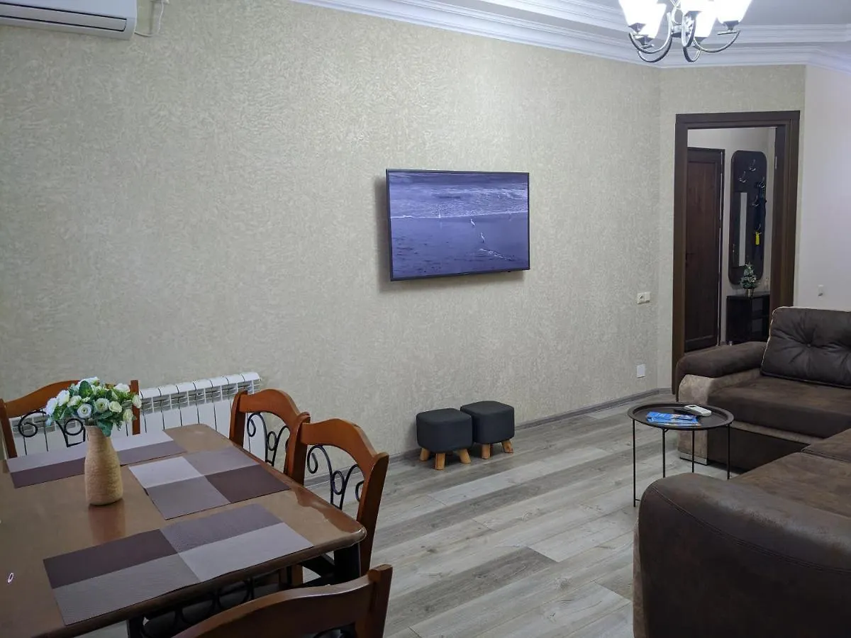Berapartment With Mountain View 2 Batumi Apartment