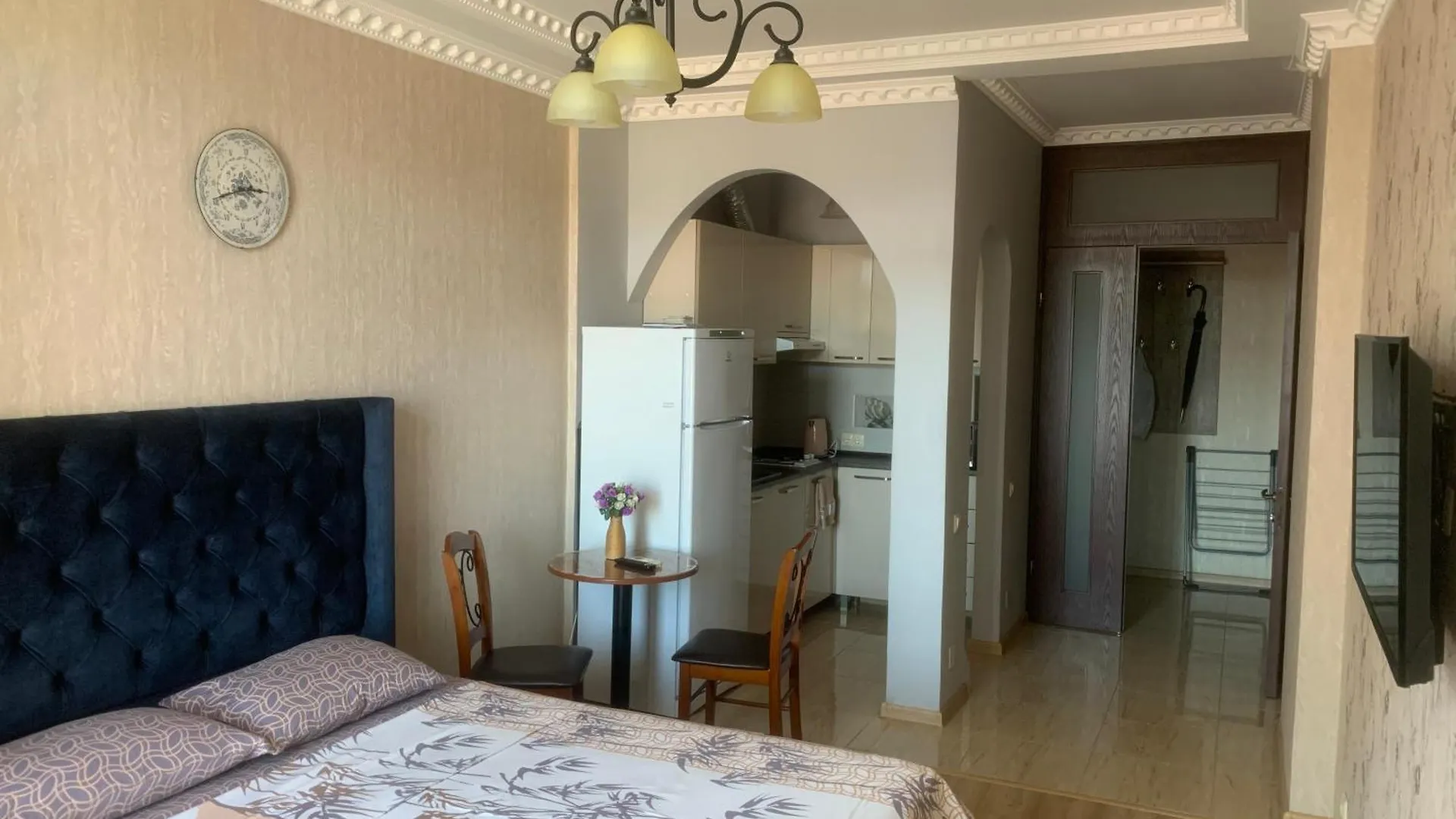 Berapartment With Mountain View 2 Batumi